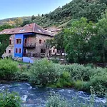 Guest house El Molino De La Roperia